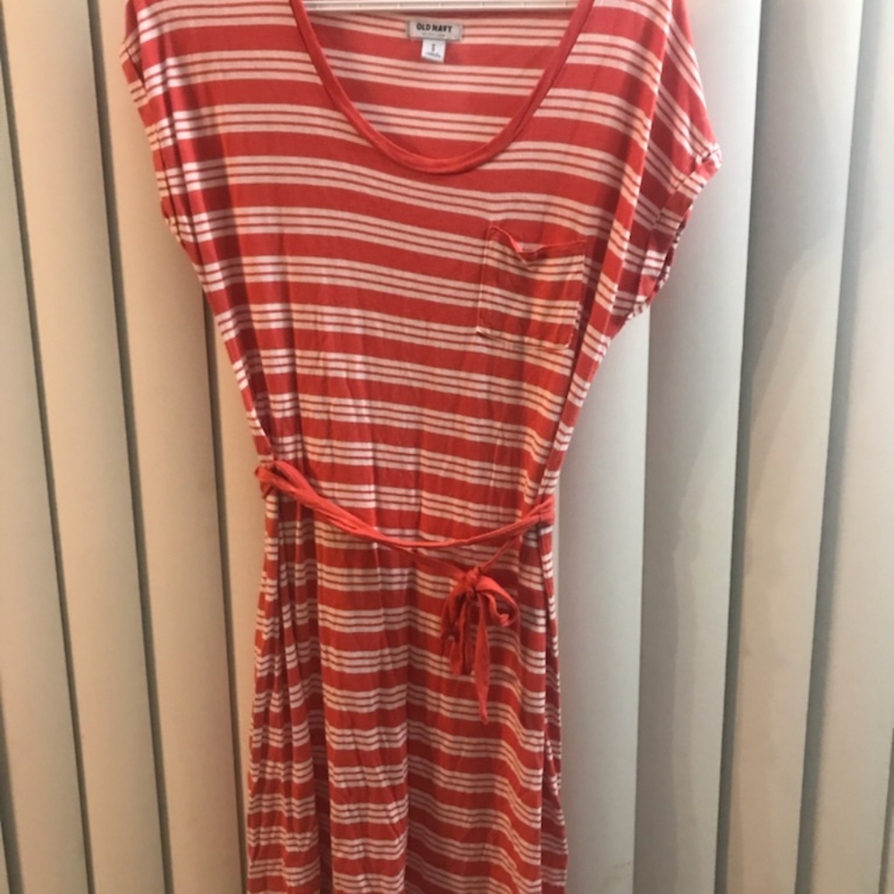 Old Navy T-Shirt Style Dress
